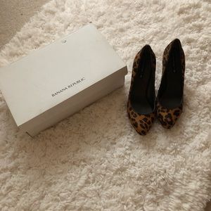 Banana Republic pumps